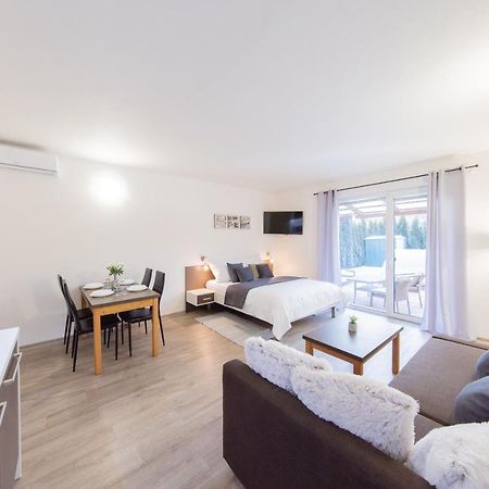 Apartman Sophia 4 S Terasou Velké Losiny Eksteriør billede