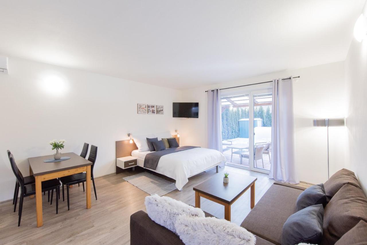 Apartman Sophia 4 S Terasou Velké Losiny Eksteriør billede